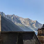 La Perseverance 12 - Happy * Chamonix
