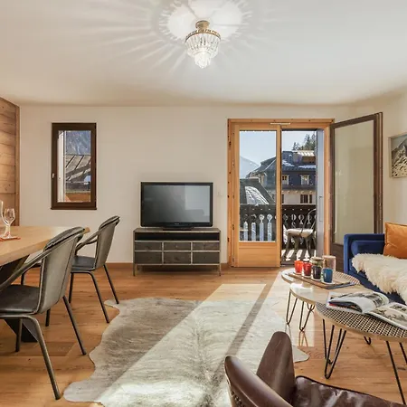 La Perseverance 12 - Happy