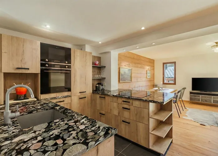 La Perseverance 12 - Happy